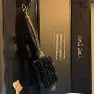 Jose Eber Black Heated Round Styling Brush for Men